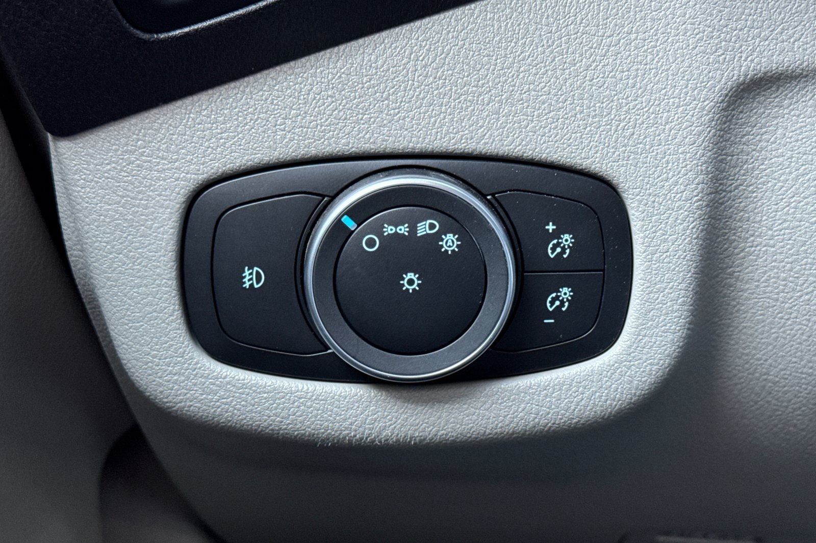 Used 2023 Ford Transit Connect Titanium FWD image 26