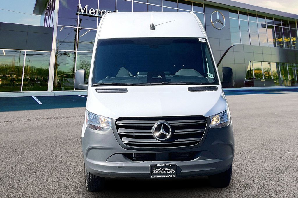 Used 2026 Mercedes-Benz Sprinter 2500 image 3
