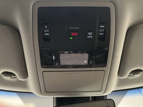 Used 2019 Lexus RX 450h AWD image 9