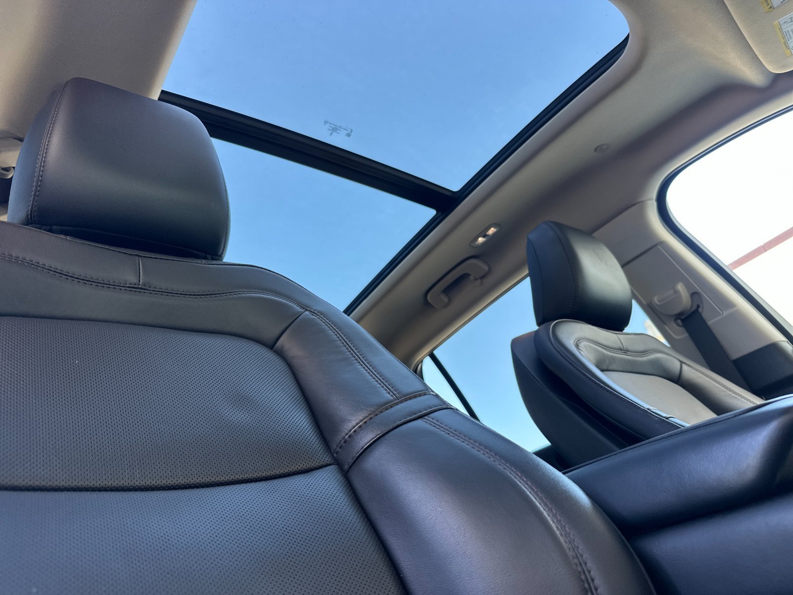 Certified 2024 Lincoln Aviator Reserve w/ Equipment Group 201A AWD/4WD image 19