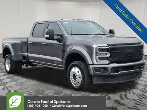 Certified 2025 Ford F450 Platinum image 1