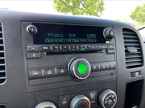 Used 2009 GMC Sierra 1500 SLE w/ Power Pack Plus image 28