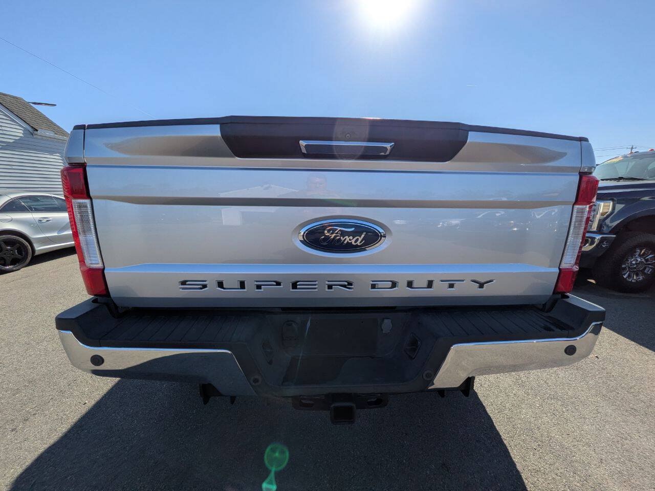 Used 2019 Ford F250 XLT w/ XLT Premium Package AWD/4WD image 5