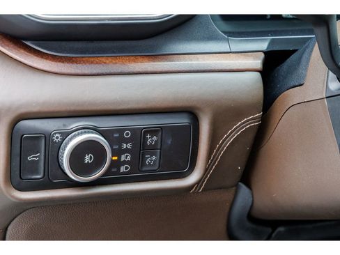 Used 2023 Ford Explorer King Ranch w/ Technology Package AWD/4WD image 22
