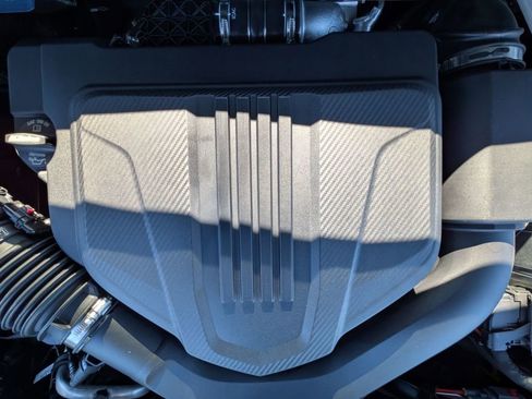 Used 2026 Chevrolet Traverse LT w/ Sun and Wheel Package image 35