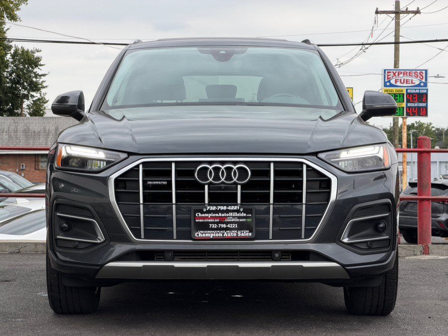 Used 2021 Audi Q5 2.0T Premium Plus w/ Premium Plus Package AWD/4WD image 2