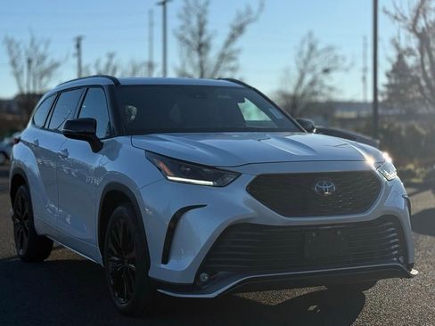 Used 2023 Toyota Highlander XSE image 7