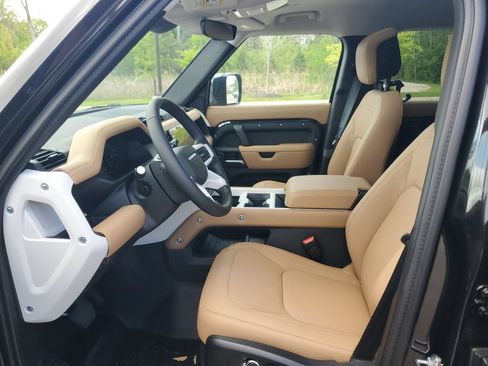 Used 2026 Land Rover Defender 130 S AWD/4WD image 13