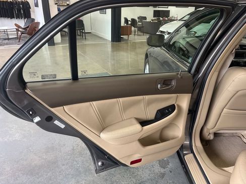 Used 2006 Honda Accord EX-L image 38