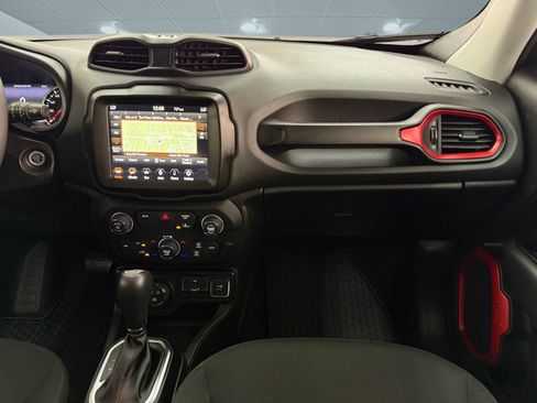 Used 2023 Jeep Renegade Trailhawk image 26