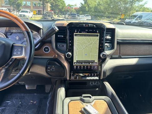 Used 2020 RAM 3500 Limited AWD/4WD image 28
