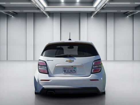 Used 2017 Chevrolet Sonic LT FWD image 2