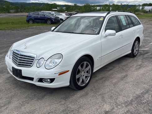 Used 2008 Mercedes-Benz E 350 4MATIC Wagon image 2