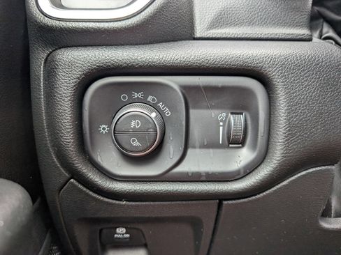 Used 2024 RAM 1500 Big Horn image 32