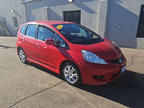 Used 2011 Honda Fit Sport image 2