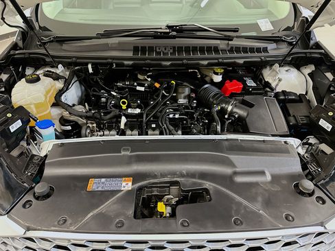 Used 2024 Ford Edge SEL image 34