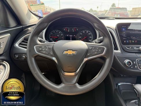 Used 2024 Chevrolet Malibu LT FWD image 17