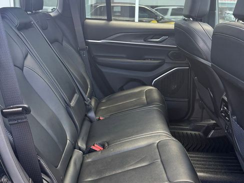 Used 2025 Jeep Grand Cherokee Limited 4xe AWD/4WD image 20