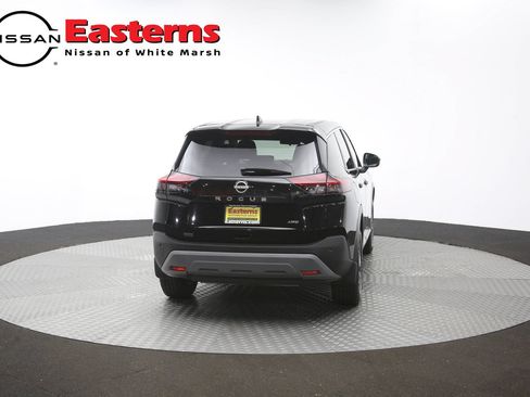 Used 2023 Nissan Rogue S AWD/4WD image 38