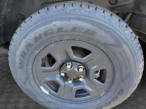 Certified 2022 Jeep Wrangler Unlimited Sport image 21