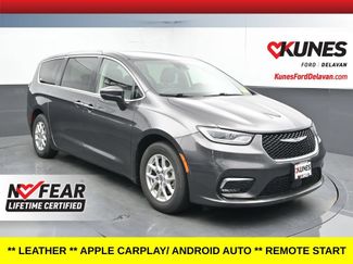 Used 2023 Chrysler Pacifica Touring-L FWD video 1