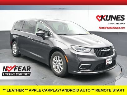 Used 2023 Chrysler Pacifica Touring-L