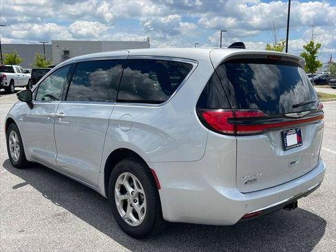 Certified 2024 Chrysler Pacifica Limited w/ Trailer Tow Group AWD/4WD image 21