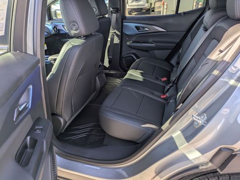 New 2026 Chevrolet Equinox EV LT w/ LPO, All-Weather Mat Package image 13