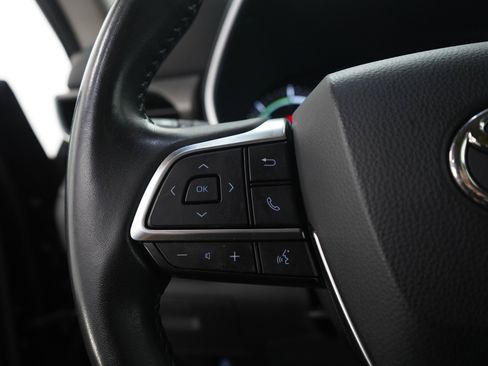 Used 2020 Toyota Highlander XLE AWD/4WD image 27
