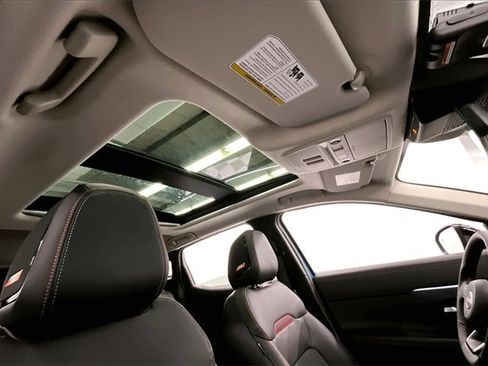 New 2025 Nissan Kicks SR w/ SR Premium Package image 34