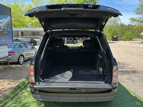 Used 2016 Land Rover Range Rover Supercharged image 12