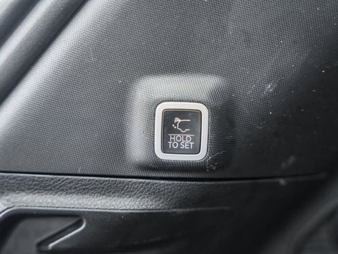 Used 2022 Jeep Grand Cherokee Altitude image 14