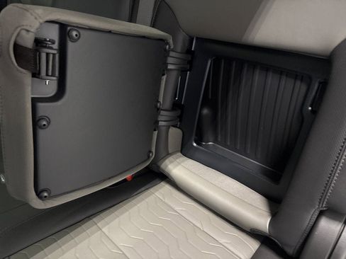 New 2026 Chevrolet Silverado 2500 ZR2 image 32