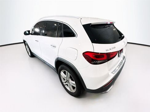 Used 2022 Mercedes-Benz GLA 250 image 3
