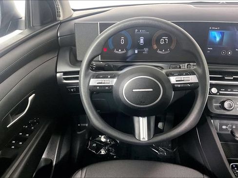 Used 2026 Hyundai Tucson SE FWD image 5