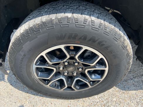 Used 2022 Ford F150 XLT w/ Equipment Group 302A High AWD/4WD image 11