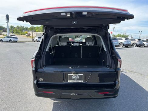 Certified 2025 Lincoln Navigator L Black Label AWD/4WD image 16
