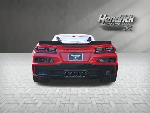Used 2023 Chevrolet Corvette Z06 image 9