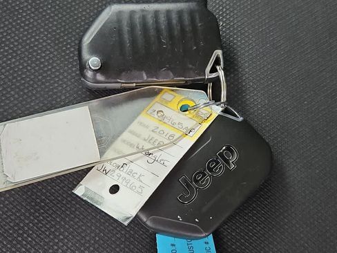 Used 2018 Jeep Wrangler Unlimited Sport image 35