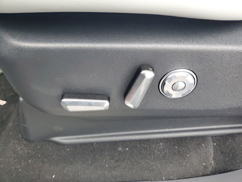 New 2025 Lincoln Navigator L Black Label image 13