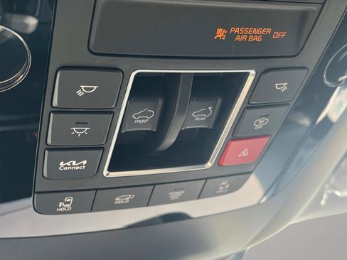 New 2026 Kia Carnival SX Prestige image 37