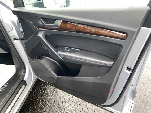 Used 2019 Audi Q5 2.0T Premium Plus w/ Premium Plus Package image 34