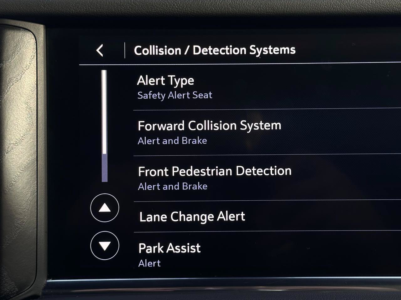 Used 2021 GMC Yukon Denali AWD/4WD image 17