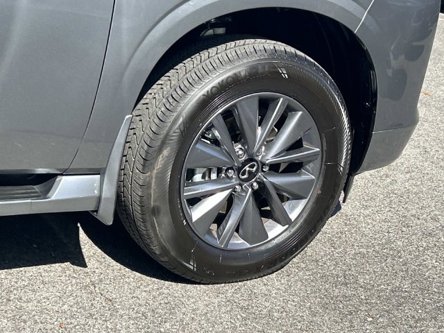 Certified 2026 INFINITI QX80 Pure w/ Cargo Package RWD image 9