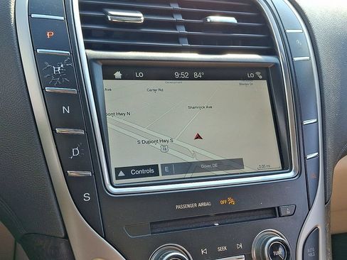 Used 2019 Lincoln Nautilus Reserve AWD/4WD image 17