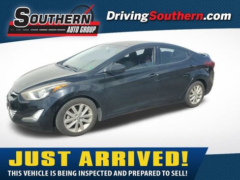 Used 2015 Hyundai Elantra SE w/ Option Group 02 image 1