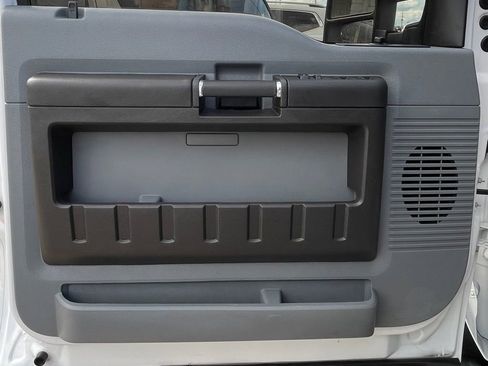 Used 2015 Ford F550 4x4 Crew Cab Super Duty image 23