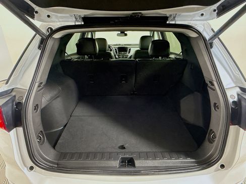 Used 2021 Chevrolet Equinox Premier image 35