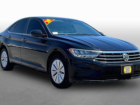 Used 2019 Volkswagen Jetta S w/ Driver Assistance Package FWD image 10