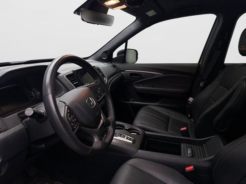 Used 2023 Honda Passport TrailSport image 9